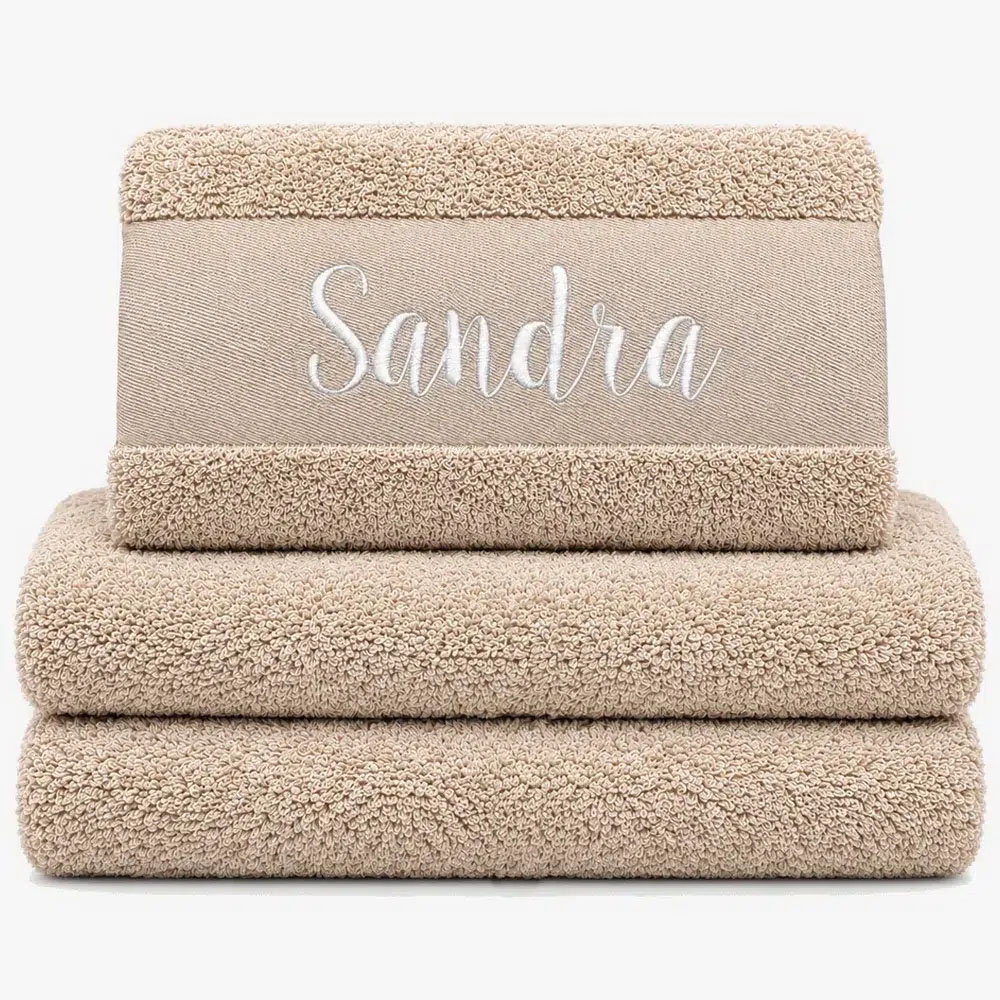 Personalised towel with name 'Alice' Håndkle med navnet «Alice»