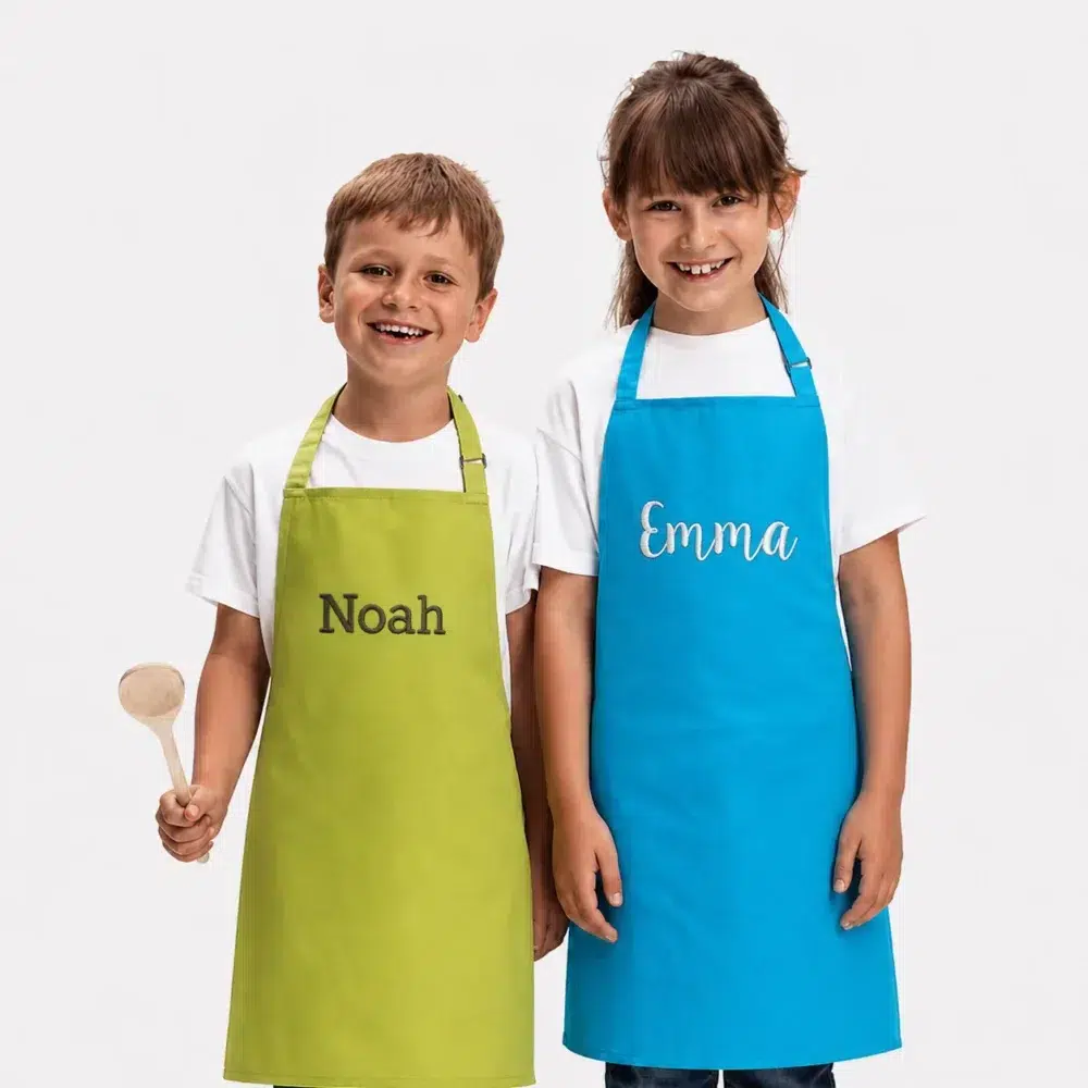 Personalized apron for children embroidered Barneforkle med brodert navn – Primo